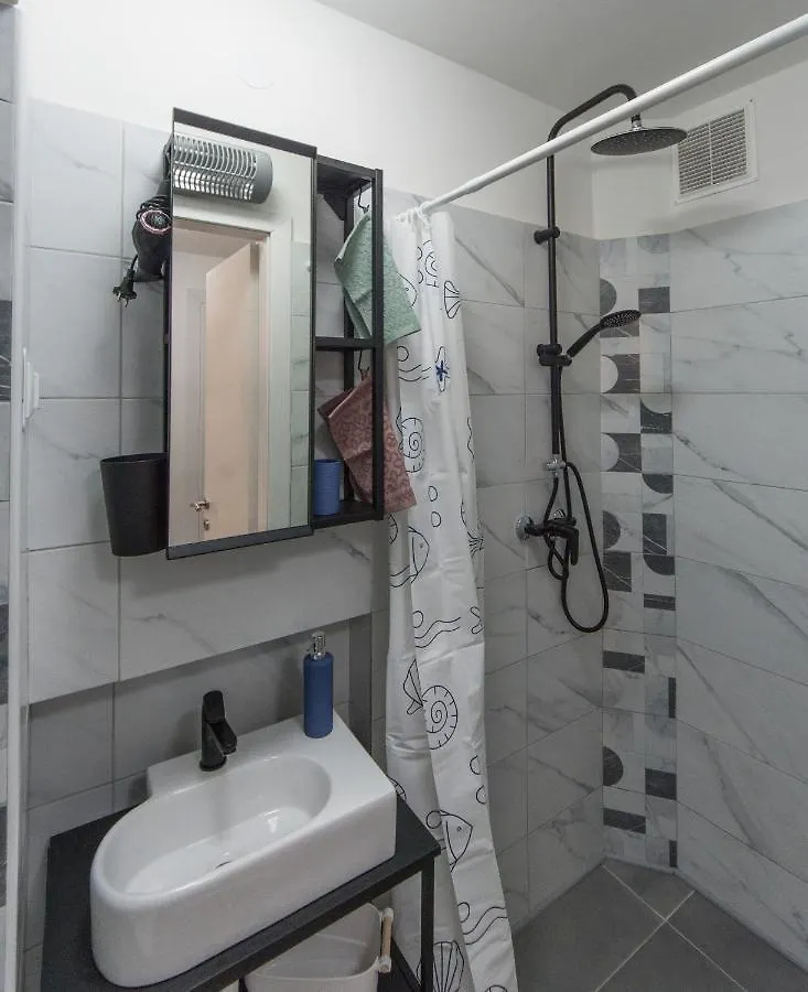Apartment Retiro Πούλα