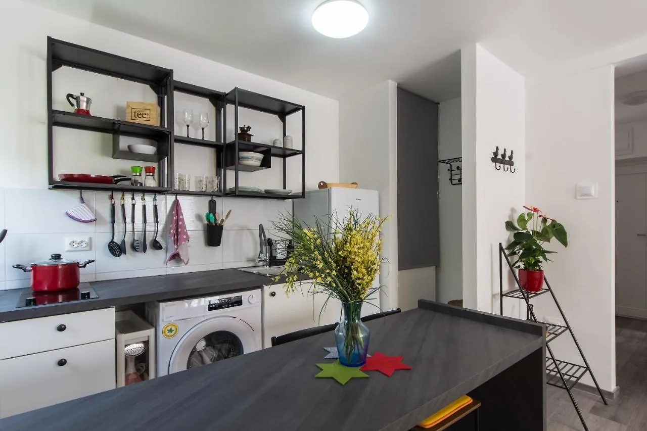 Apartment Retiro Pula